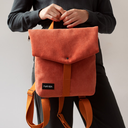 Bolso mochila para mujer casual, funcional y de diseño